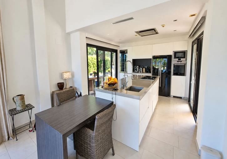 4 bedroom Villa for sale in Javea / Xabia with pool garage - € 1,695,000 (Ref: 10158139)