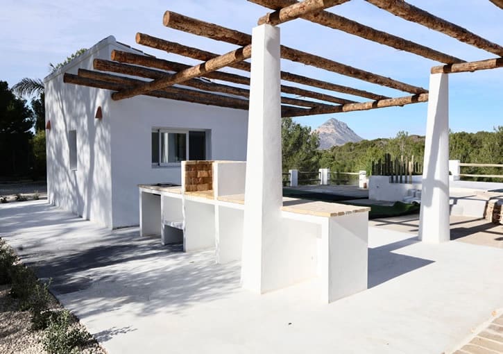 6 bedroom Villa for sale in Javea / Xabia with pool garage - € 1,250,000 (Ref: 9112744)