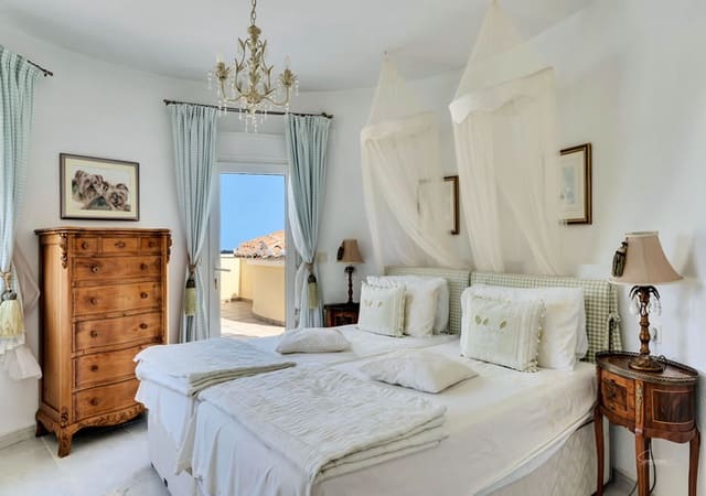 Chalet de 3 habitaciones en Javea / Xàbia en venta con piscina garaje - 850.000 € (Ref: 9216653)