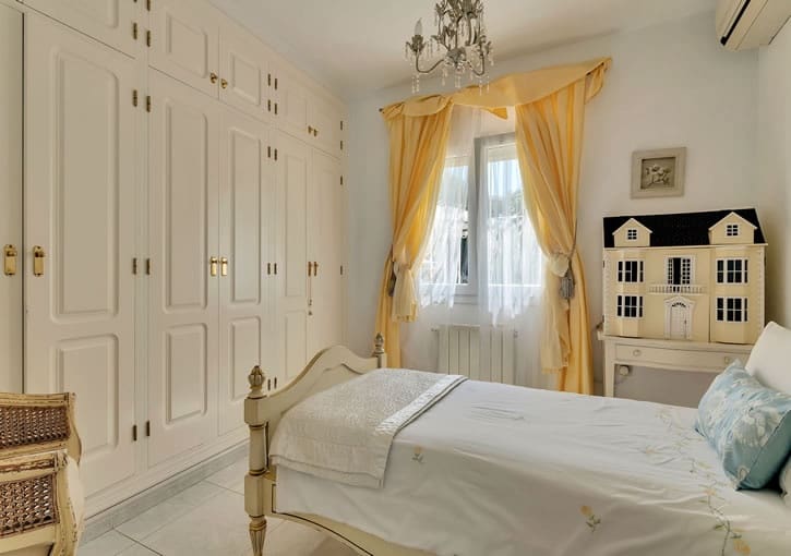 Chalet de 3 habitaciones en Javea / Xàbia en venta con piscina garaje - 850.000 € (Ref: 9216653)