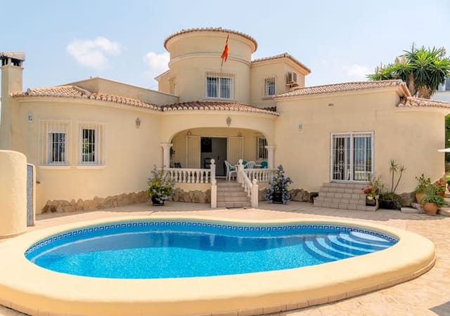 Chalet de 3 habitaciones en Javea / Xàbia en venta con piscina garaje - 850.000 € (Ref: 9216653)
