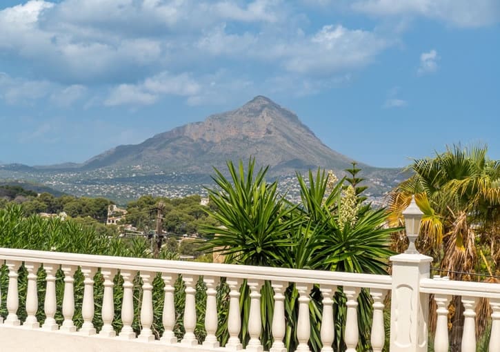 Chalet de 3 habitaciones en Javea / Xàbia en venta con piscina garaje - 850.000 € (Ref: 9216653)