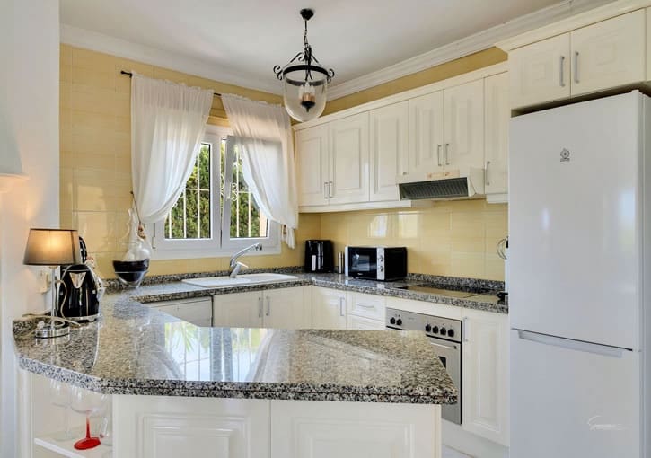 Chalet de 3 habitaciones en Javea / Xàbia en venta con piscina garaje - 850.000 € (Ref: 9247464)