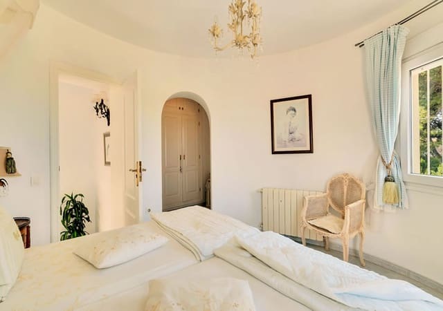 Chalet de 3 habitaciones en Javea / Xàbia en venta con piscina garaje - 850.000 € (Ref: 9247464)