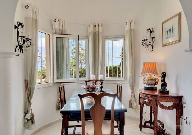 Chalet de 3 habitaciones en Javea / Xàbia en venta con piscina garaje - 850.000 € (Ref: 9247464)