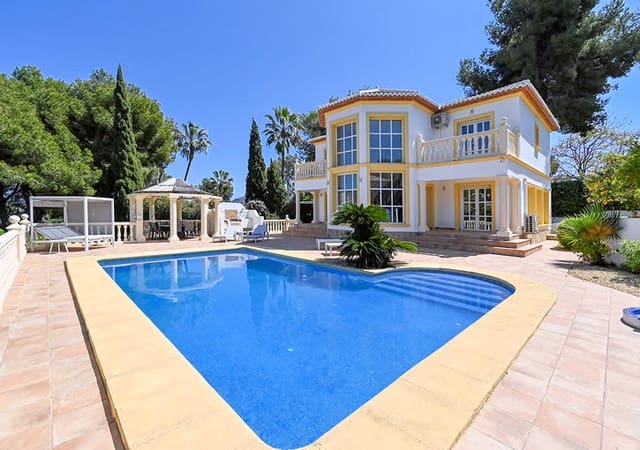 4 bedroom Villa for sale in Javea / Xàbia with pool garage - € 1,195,000 (Ref: 9248313)