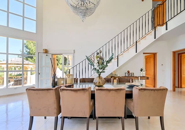 4 bedroom Villa for sale in Javea / Xàbia with pool garage - € 1,195,000 (Ref: 9248313)