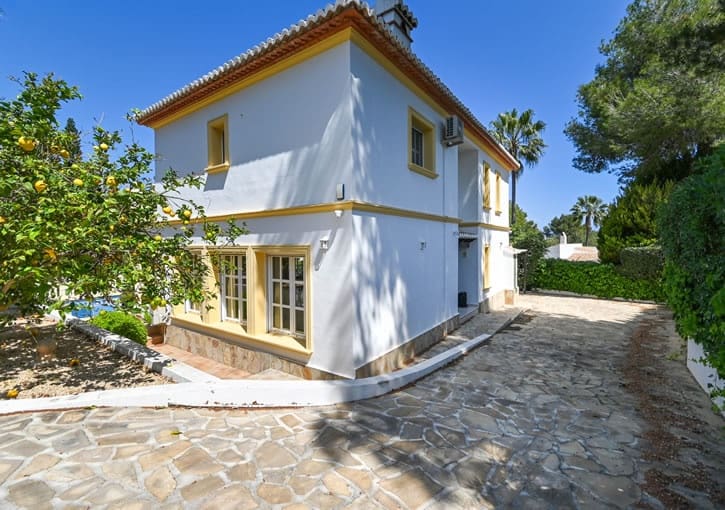 4 bedroom Villa for sale in Javea / Xabia with pool garage - € 1,195,000 (Ref: 9248313)