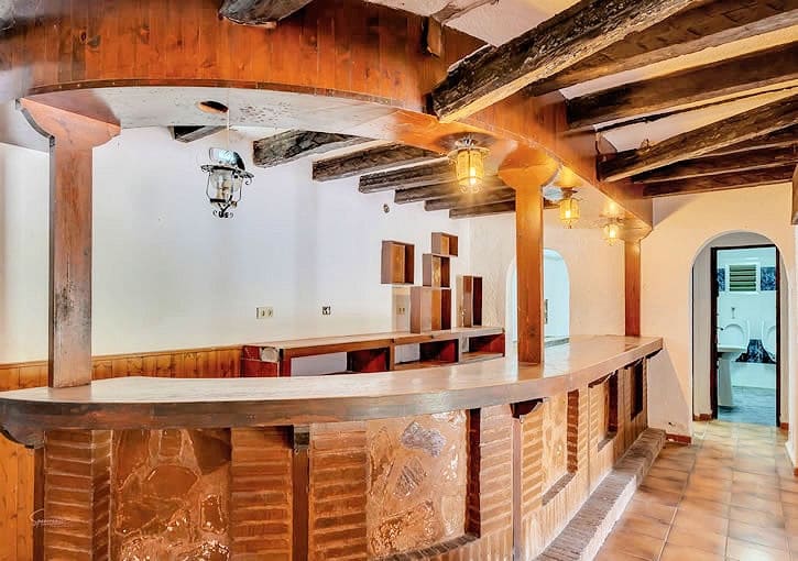 5 soverom Kommersiell til salgs i Moraira med garasje - € 1 600 000 (Ref: 9305195)