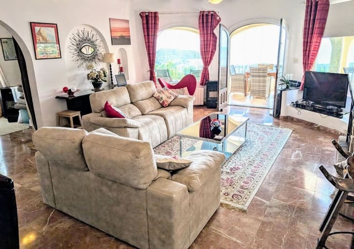 Chalet de 4 habitaciones en Moraira en venta con piscina garaje - 950.000 € (Ref: 9308733)