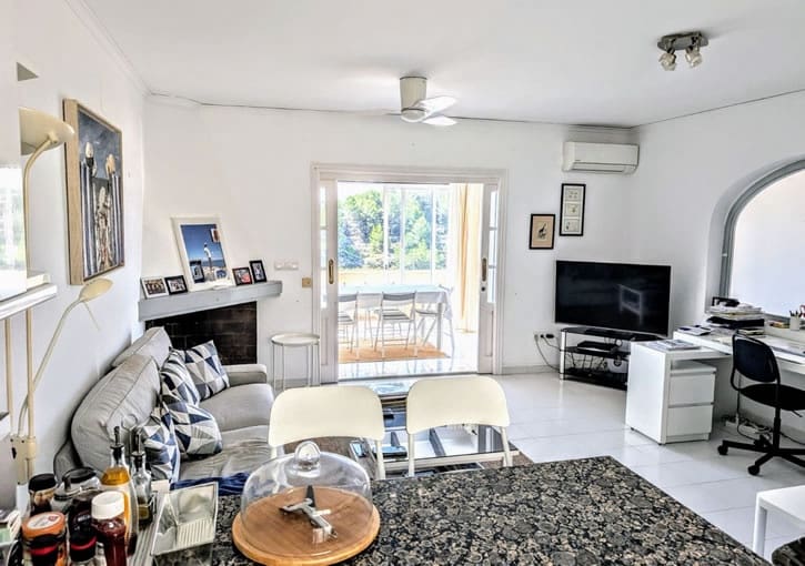 4 soveværelse Semi-Rækkehus til salg i Moraira med swimmingpool garage - € 445.000 (Ref: 9308743)