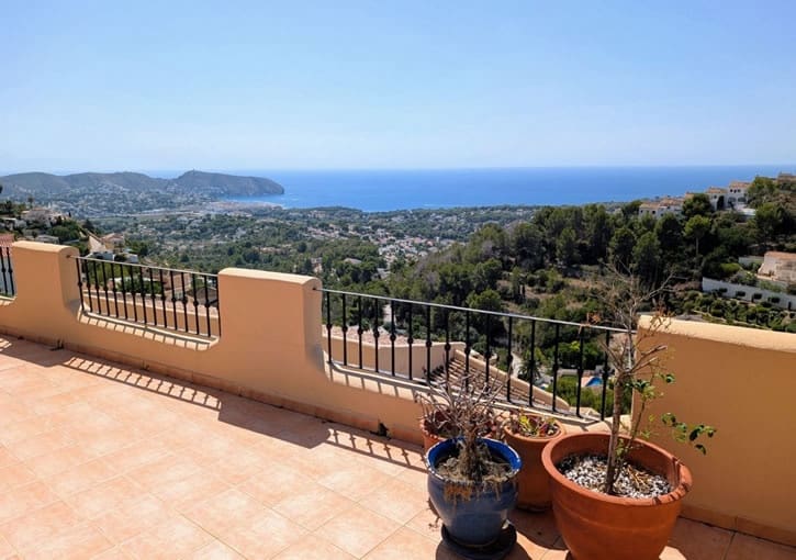 4 soveværelse Semi-Rækkehus til salg i Moraira med swimmingpool garage - € 445.000 (Ref: 9308743)