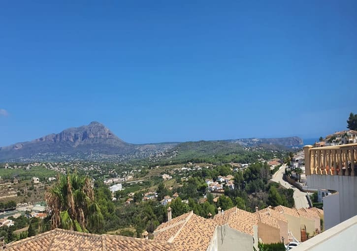 3 soveværelse Semi-Rækkehus til salg i Javea / Xabia med swimmingpool garage - € 349.000 (Ref: 9322678)