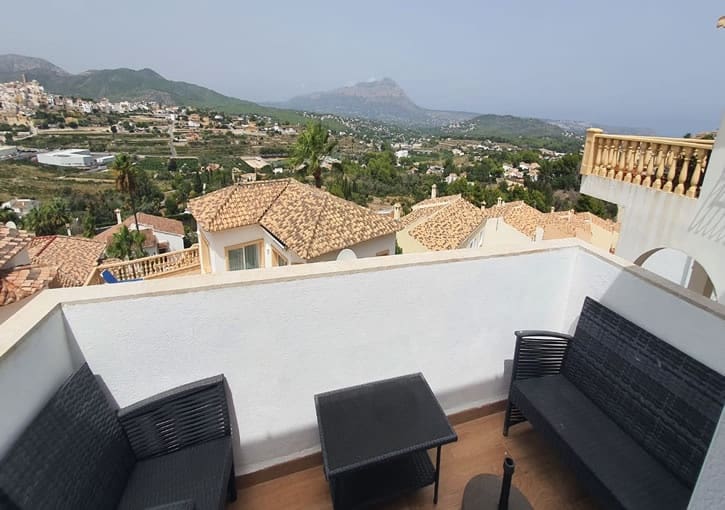 3 soveværelse Semi-Rækkehus til salg i Javea / Xabia med swimmingpool garage - € 349.000 (Ref: 9322678)