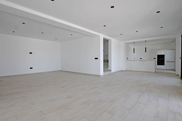 Chalet de 4 habitaciones en Javea / Xàbia en venta con piscina garaje - 1.075.000 € (Ref: 9376814)