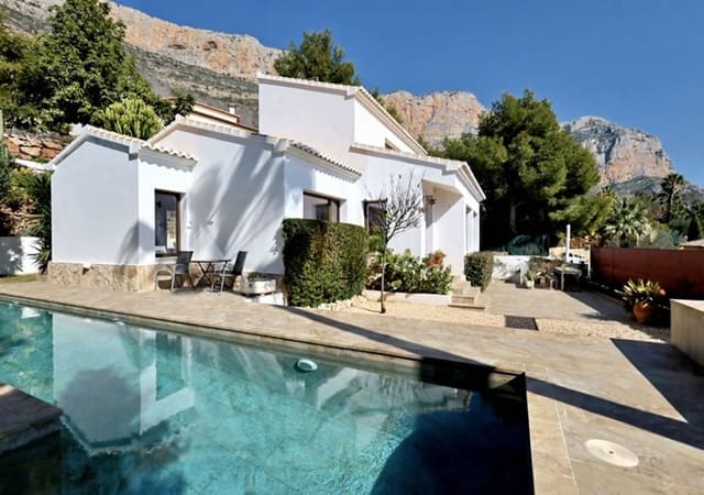 Chalet de 3 habitaciones en Javea / Xàbia en venta con piscina garaje - 845.000 € (Ref: 9386012)