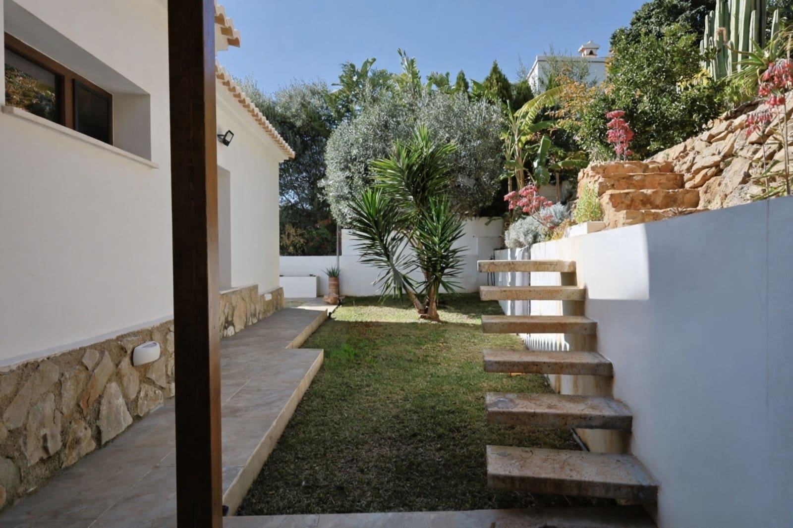 3 bedroom Villa for sale in Javea / Xabia with pool garage - € 845,000 (Ref: 9386012)