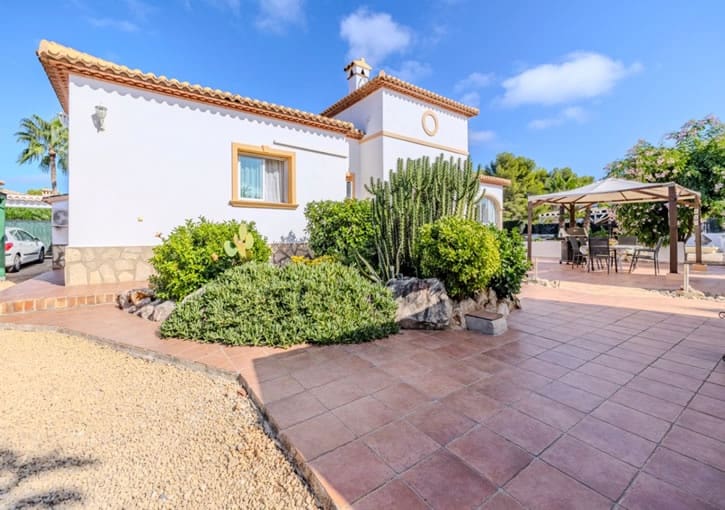 3 bedroom Villa for sale in Javea / Xabia with pool garage - € 669,000 (Ref: 9406787)