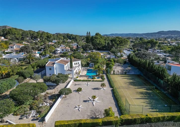 5 bedroom Villa for sale in Javea / Xabia with pool garage - € 1,695,000 (Ref: 9408107)