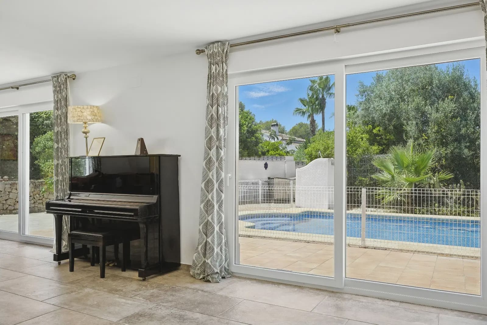 5 bedroom Villa for sale in Javea / Xabia with pool garage - € 1,095,000 (Ref: 9408125)