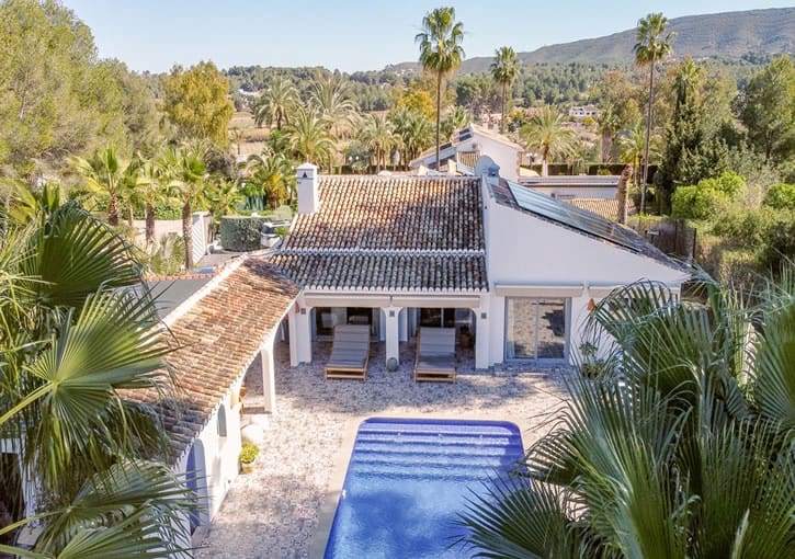 Chalet de 4 habitaciones en Javea / Xàbia en venta con piscina garaje - 1.250.000 € (Ref: 9432500)