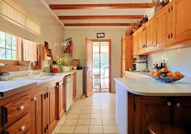 4 sovrum Finca/Hus på landet till salu i Javea / Xàbia med pool garage - 1 995 000 € (Ref: 9440280)