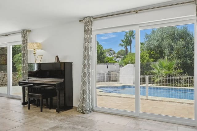 Chalet de 5 habitaciones en Javea / Xàbia en venta con piscina garaje - 995.900 € (Ref: 9441574)