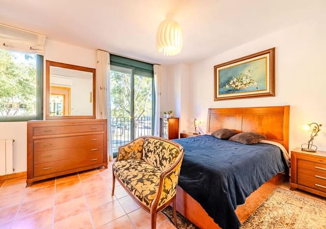 4 soveværelse Byhus til salg i Javea / Xàbia med swimmingpool - € 595.000 (Ref: 9444960)