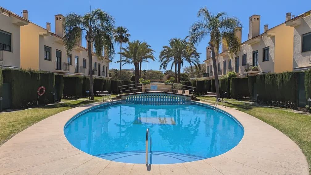 4 soveværelse Byhus til salg i Javea / Xabia med swimmingpool - € 595.000 (Ref: 9444960)