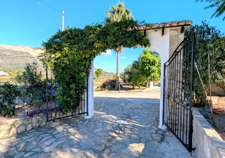 3 soveværelse Villa til salg i Jesus Pobre med swimmingpool garage - € 749.000 (Ref: 9447375)