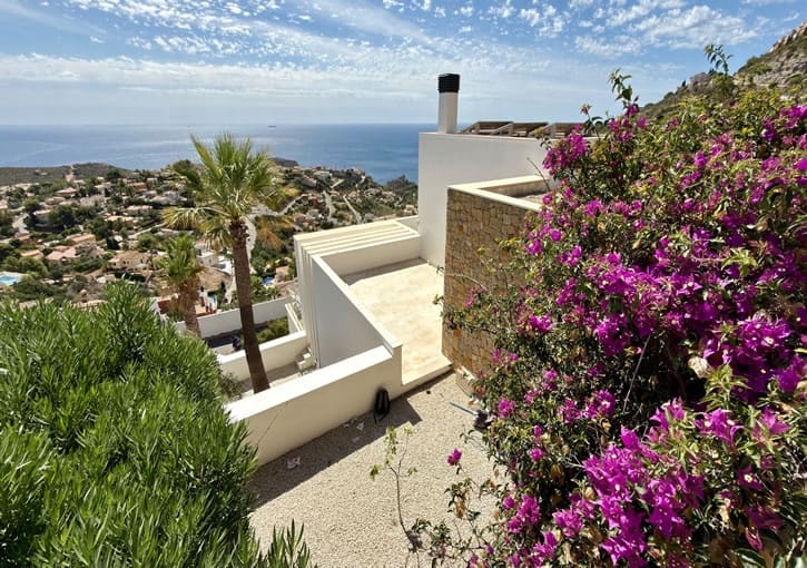 4 slaapkamer Villa te koop in Cumbre del Sol met zwembad garage - € 2.795.000 (Ref: 9452822)