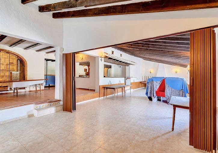 5 bedroom Commercial for sale in Moraira with garage - € 1,600,000 (Ref: 9499056)
