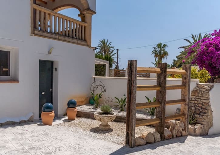 5 soverom Villa til salgs i Javea / Xabia med svømmebasseng garasje - € 895 000 (Ref: 9549920)
