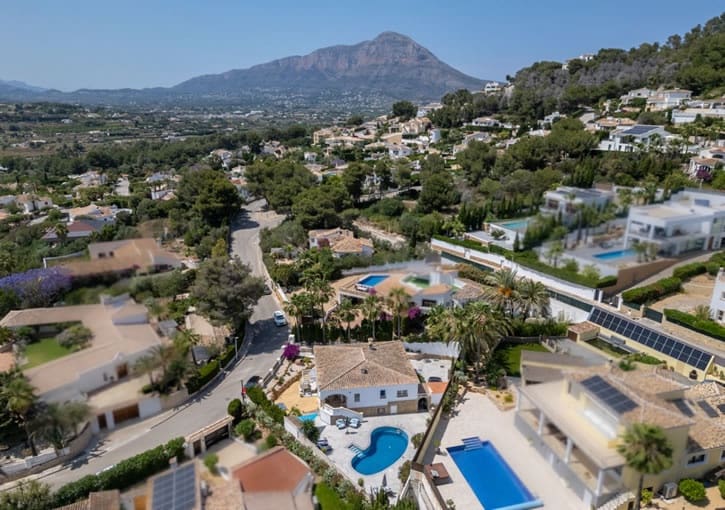 5 soverom Villa til salgs i Javea / Xabia med svømmebasseng garasje - € 895 000 (Ref: 9549920)