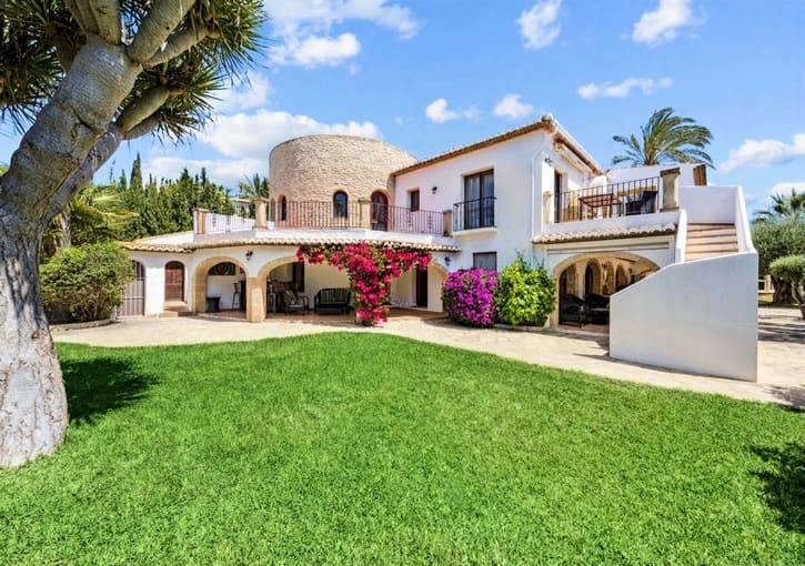 15 soveværelse Erhverv til salg i Javea / Xabia med swimmingpool garage - € 1.590.000 (Ref: 9557849)