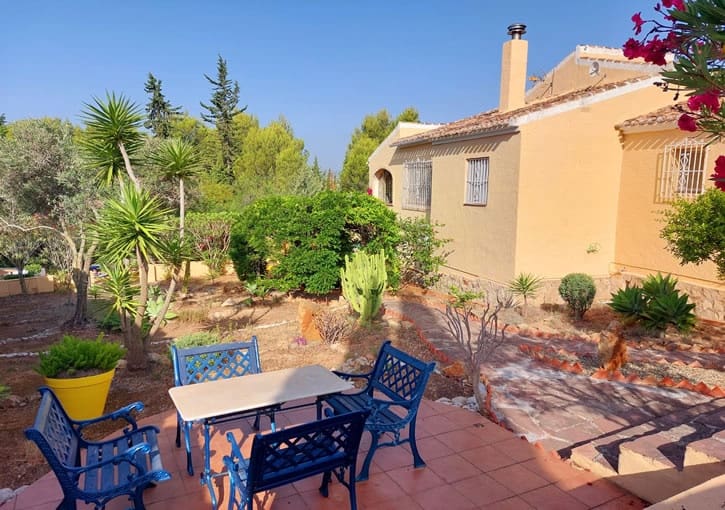 Chalet de 4 habitaciones en Javea / Xàbia en venta con piscina garaje - 750.000 € (Ref: 9598320)