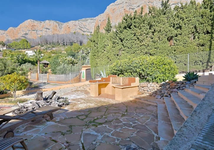 Chalet de 4 habitaciones en Javea / Xàbia en venta con piscina garaje - 750.000 € (Ref: 9598320)