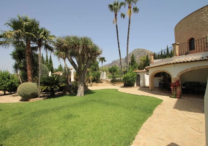 15 camera da letto Commerciale in vendita in Javea / Xabia con piscina garage - 1.590.000 € (Rif: 9599989)