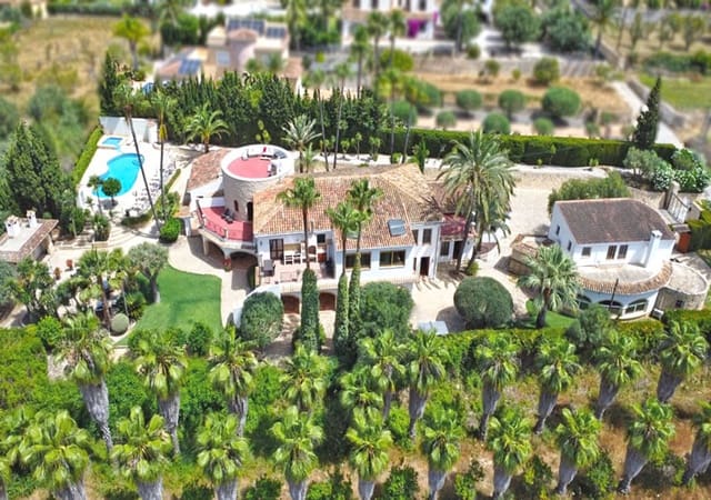 15 camera da letto Commerciale in vendita in Javea / Xàbia con piscina garage - 1.590.000 € (Rif: 9599989)