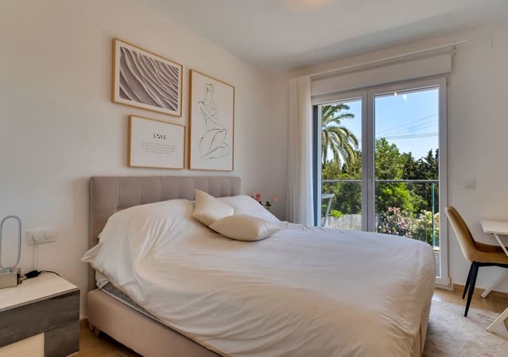 4 soverom Hus til salgs i Javea / Xabia med svømmebasseng garasje - € 639 000 (Ref: 9610054)