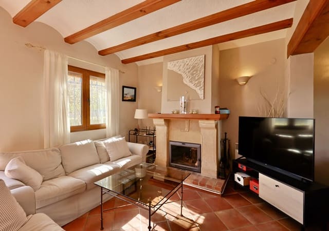 4 soveværelse Byhus til salg i Javea / Xàbia med swimmingpool - € 690.000 (Ref: 9610263)