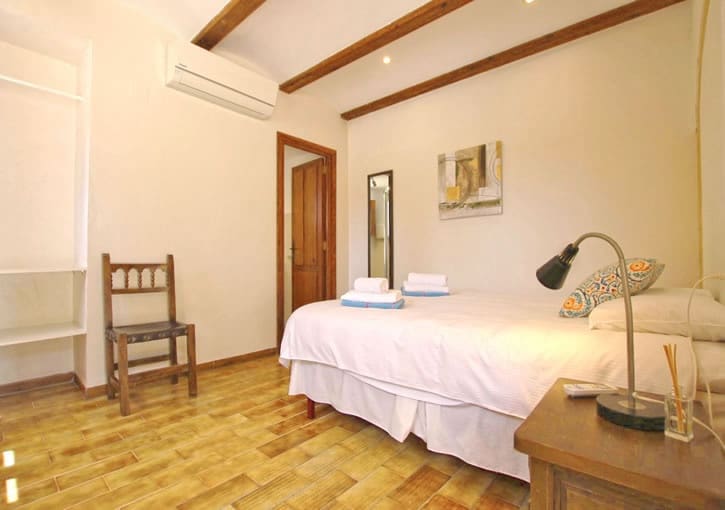 15 bedroom Commercial for sale in Javea / Xabia with pool garage - € 1,590,000 (Ref: 9620664)