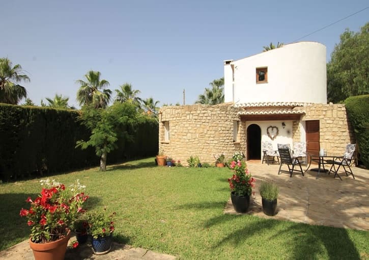 15 bedroom Commercial for sale in Javea / Xabia with pool garage - € 1,590,000 (Ref: 9620664)