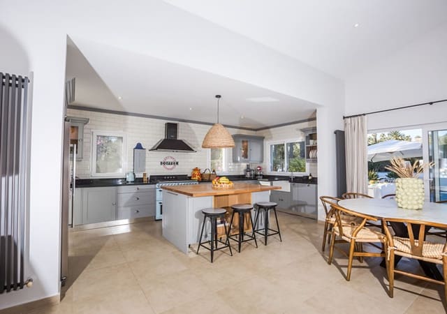 Chalet de 4 habitaciones en Javea / Xàbia en venta con piscina garaje - 1.250.000 € (Ref: 9620665)