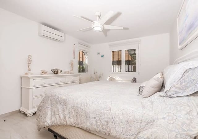 Chalet de 4 habitaciones en Javea / Xàbia en venta con piscina garaje - 1.150.000 € (Ref: 9622655)