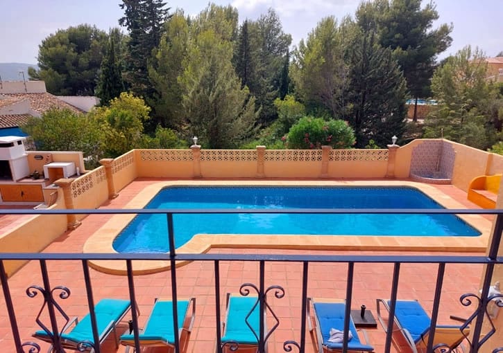 Chalet de 4 habitaciones en Javea / Xàbia en venta con piscina garaje - 750.000 € (Ref: 9622657)