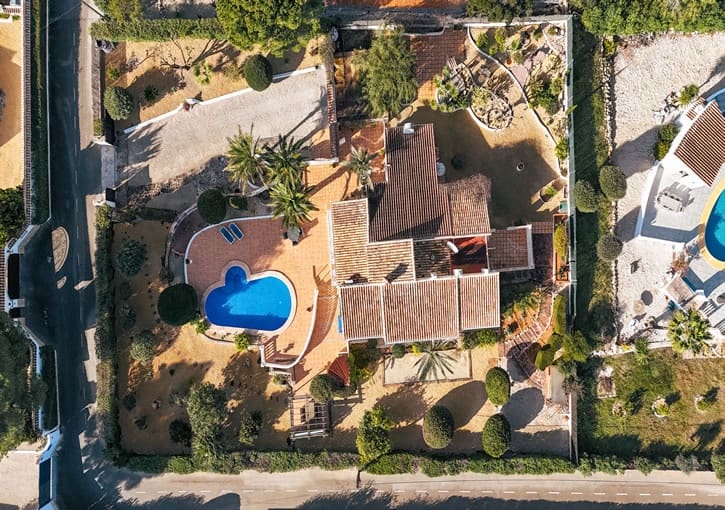 Chalet de 4 habitaciones en Javea / Xàbia en venta con piscina garaje - 1.095.000 € (Ref: 9635056)