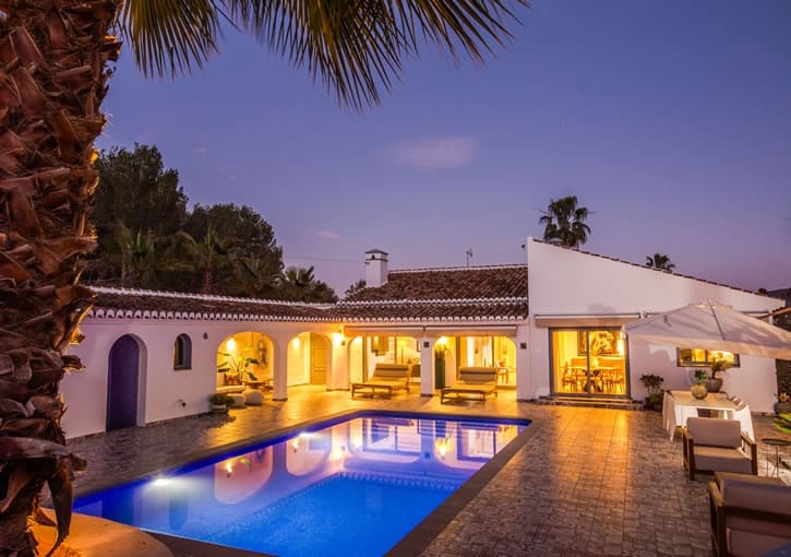 Chalet de 4 habitaciones en Javea / Xàbia en venta con piscina garaje - 1.250.000 € (Ref: 9638093)