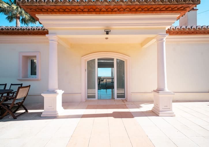 Chalet de 4 habitaciones en Javea / Xàbia en venta con piscina garaje - 1.495.000 € (Ref: 9638098)