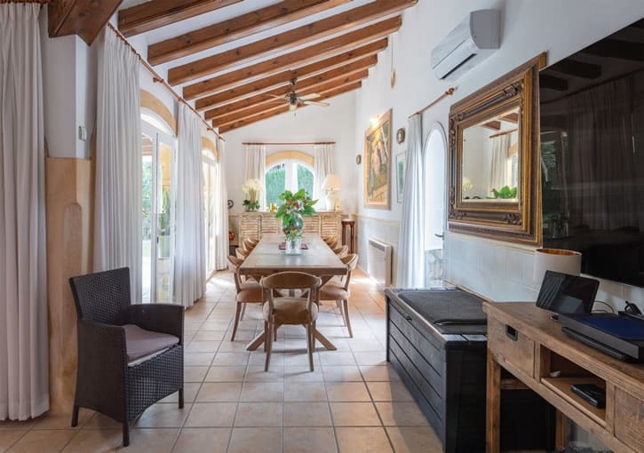 6 bedroom Villa for sale in Javea / Xabia with garage - € 1,995,000 (Ref: 9641086)